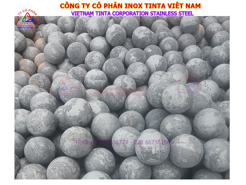 Iron space truss sphere D 114 is hot-dip galvanized for the construction of the space rig
